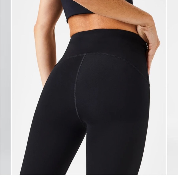 SPANXshap e Booty Boost black ribbed
7/8 Leggings xs - Picture 2 of 10